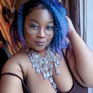 Meet your Posher, Praline